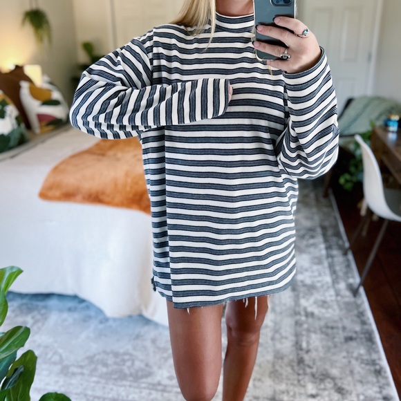 Vintage Sweaters - Velvety Plush Striped Pullover